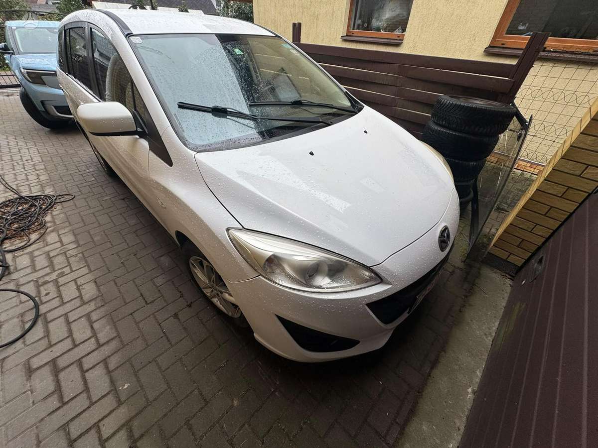 Mazda 5, 2011