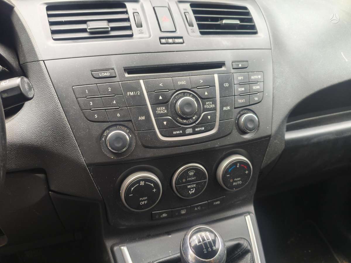 Mazda 5 2011 — photo 10