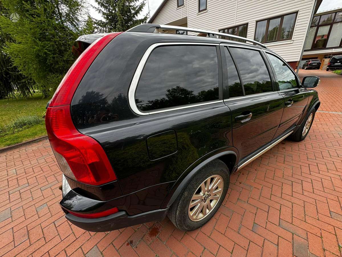 Volvo XC90 2007 — двигун 2401 cm³, 185 HP (136kW)