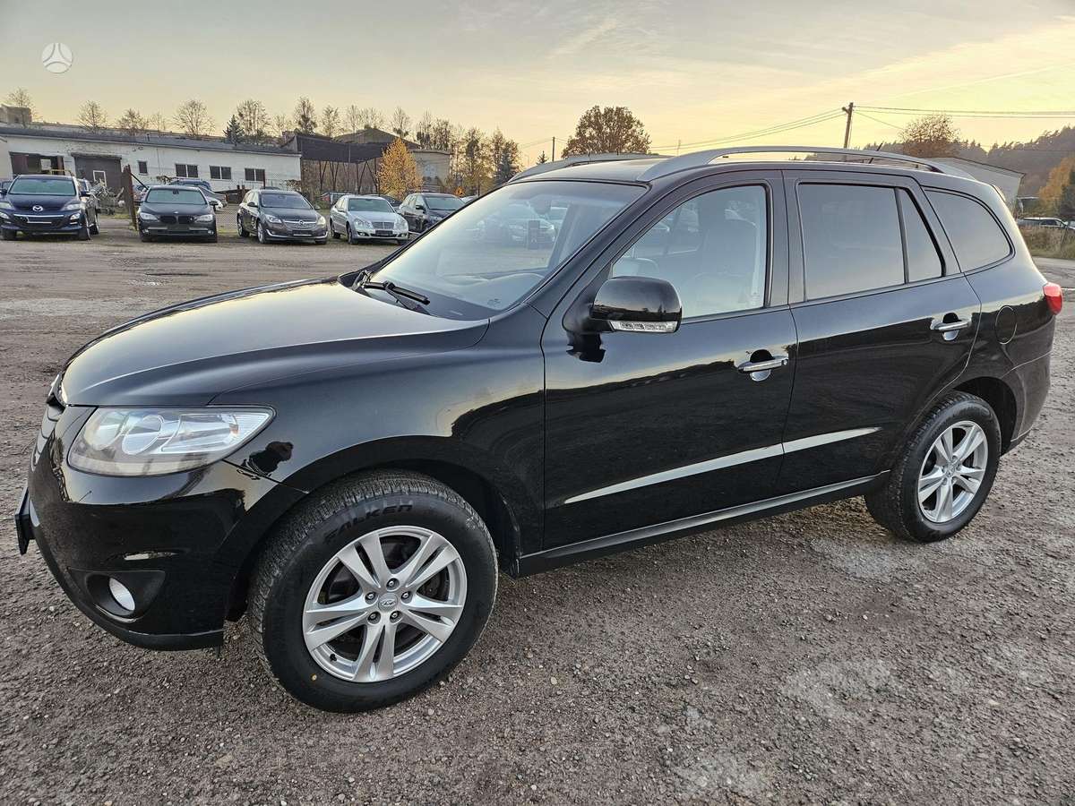Hyundai Santa 2010 — вигляд ззаду