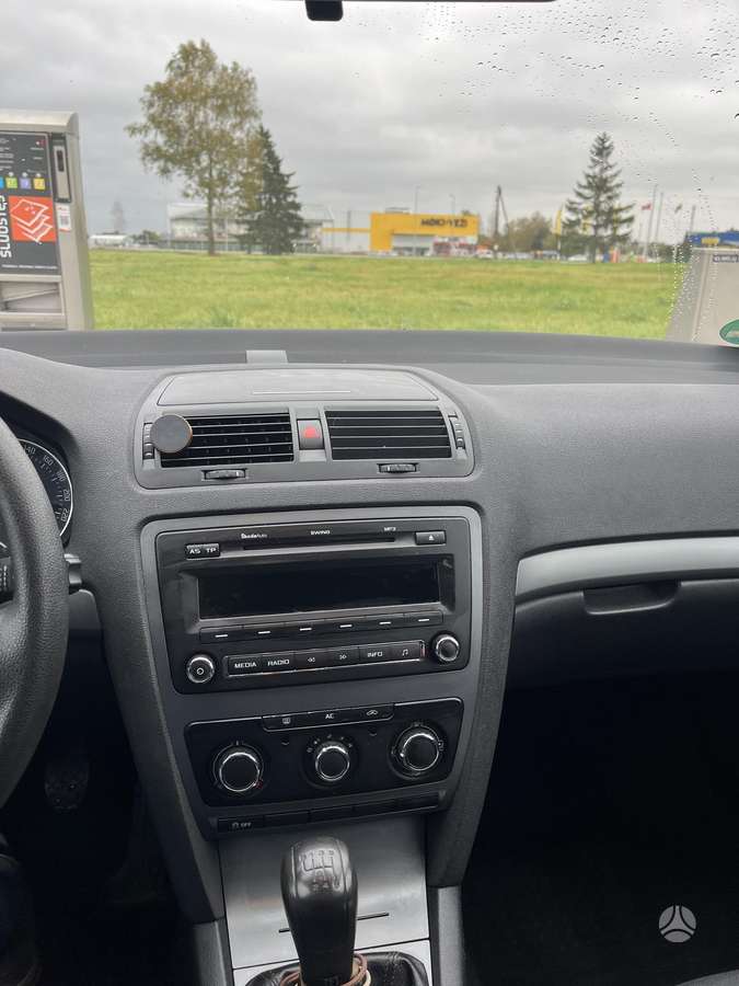 Skoda Octavia 2011 — photo 5