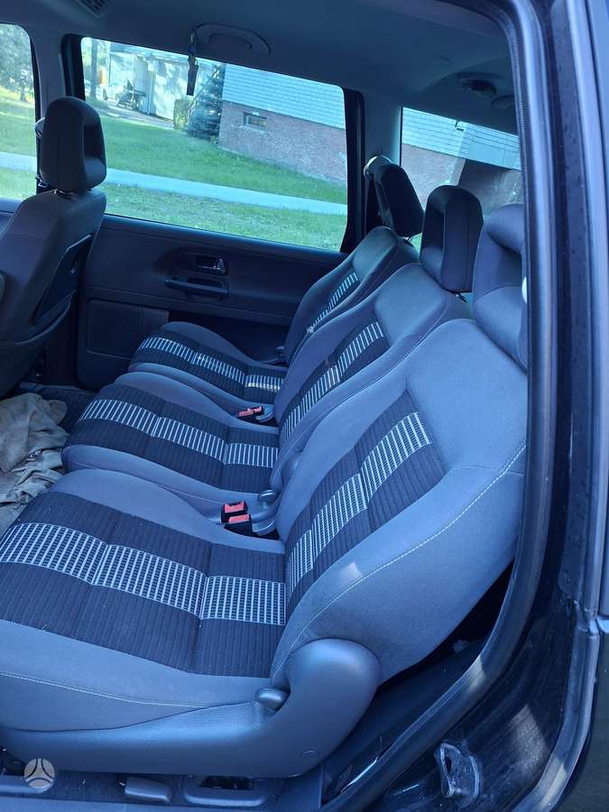 Volkswagen Sharan 2009 — photo 9