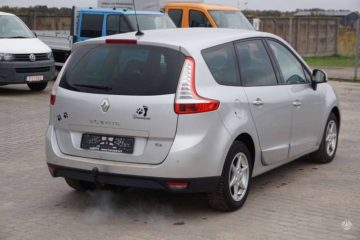 Renault Grand 2011 — салон