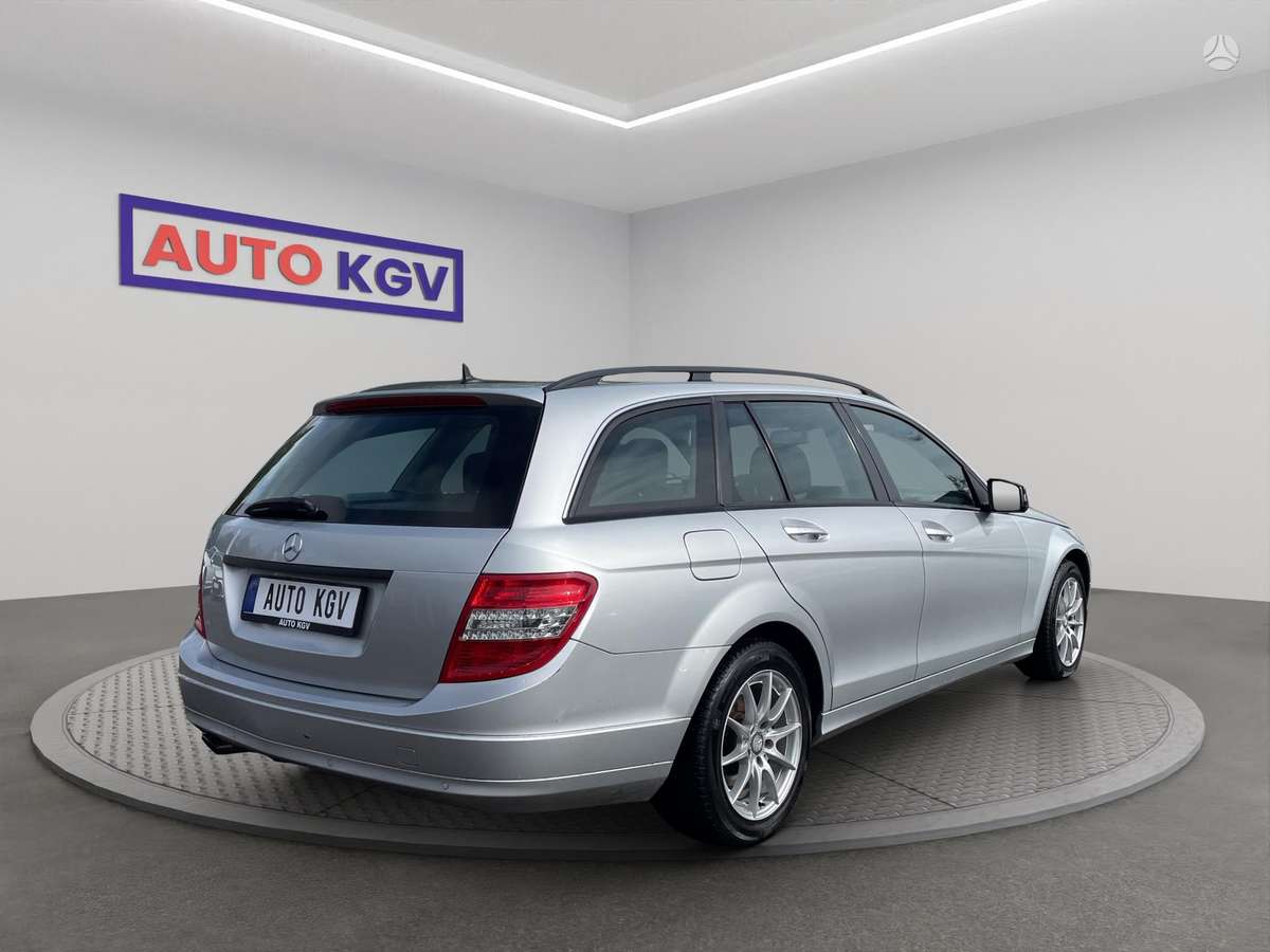 Mercedes-Benz C220 2008 — photo 5
