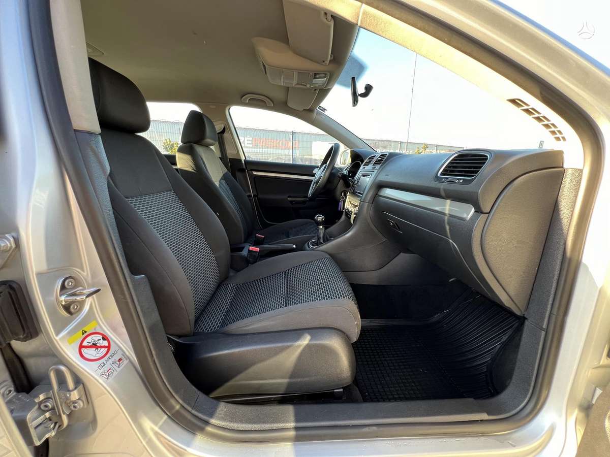 Volkswagen Golf 2010 — photo 15