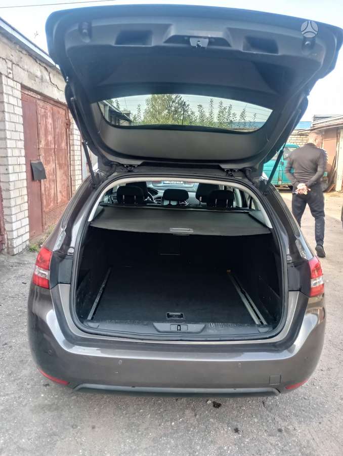 Peugeot 308 2015 — photo 11