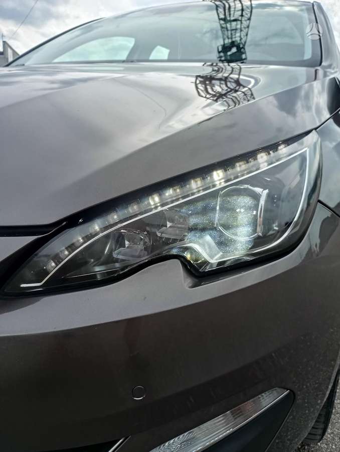 Peugeot 308 2015 — photo 12