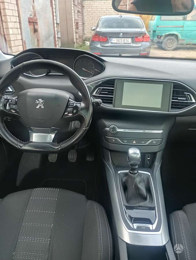 Peugeot 308 2015 — photo 13
