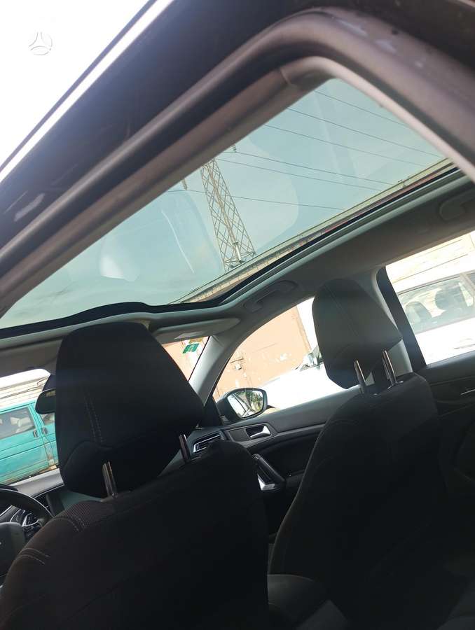 Peugeot 308 2015 — photo 16