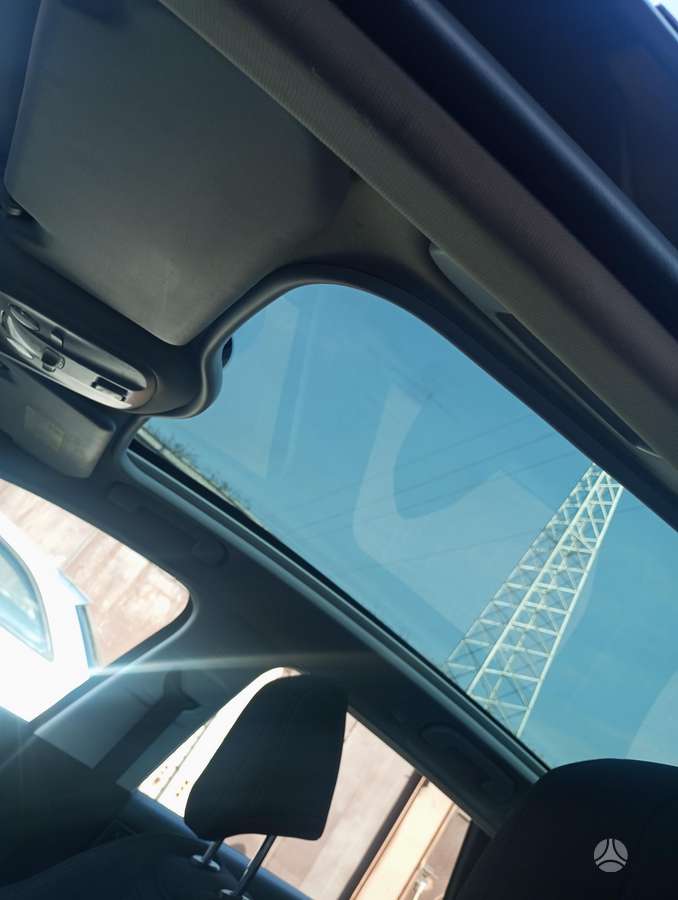 Peugeot 308 2015 — photo 17
