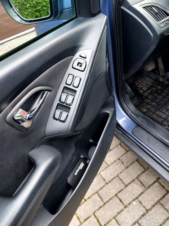 Hyundai ix35 2012 — photo 10