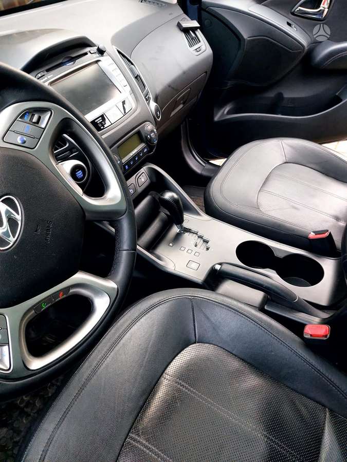 Hyundai ix35 2012 — photo 14