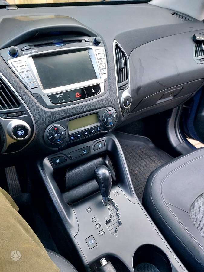 Hyundai ix35 2012 — photo 15