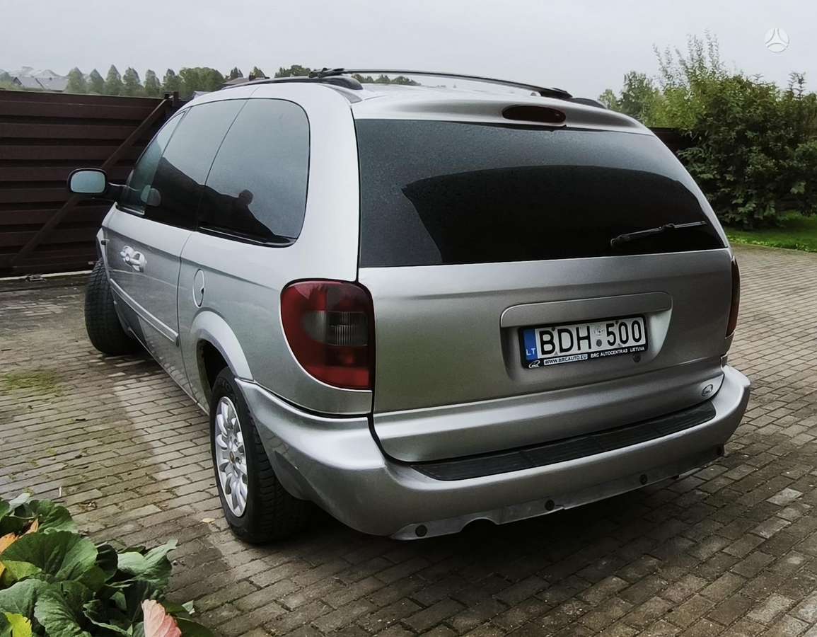 Chrysler Grand 2006 — салон