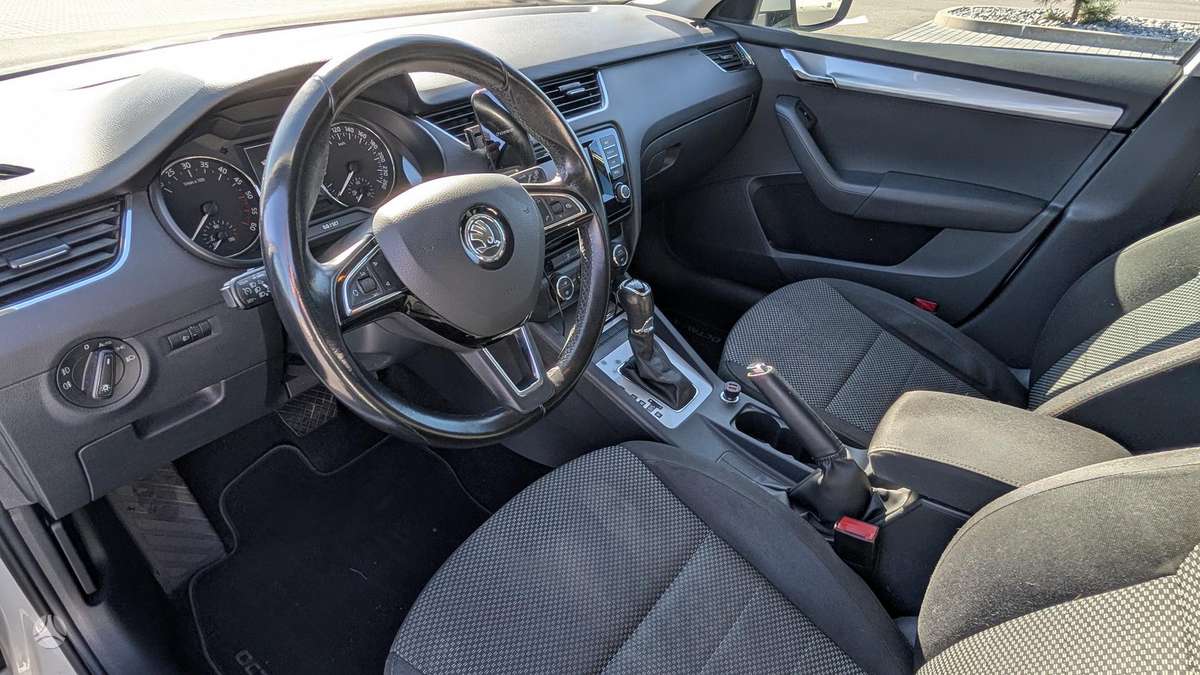 Skoda Octavia 2014 — фото 10