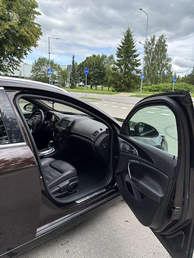 Opel Insignia 2015 — photo 17