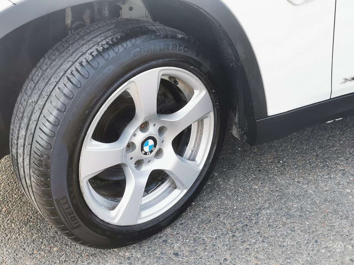 BMW X1 2012 — photo 11