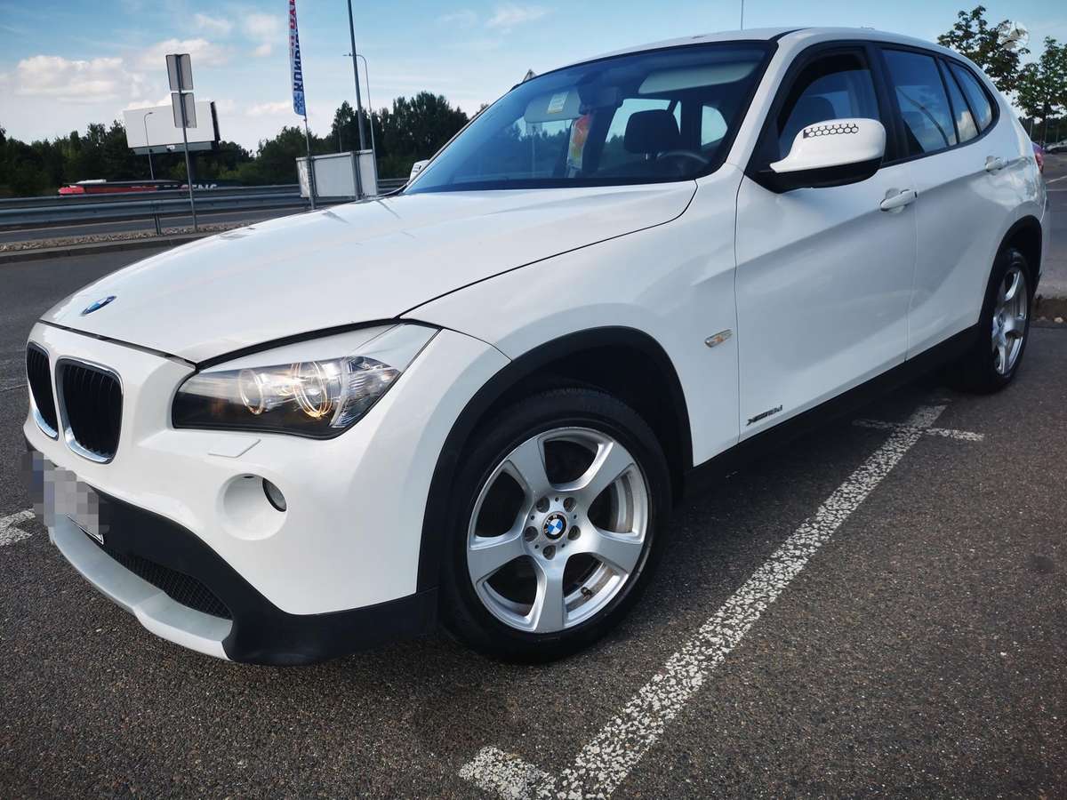 BMW X1 2012 — photo 9