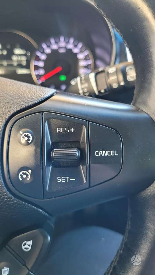 Kia Carens 2015 — фото 15