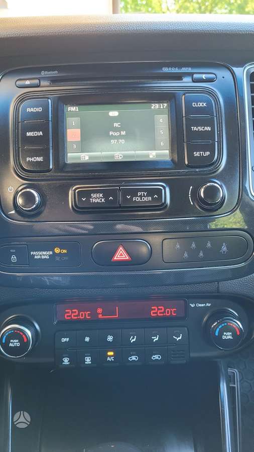 Kia Carens 2015 — фото 17