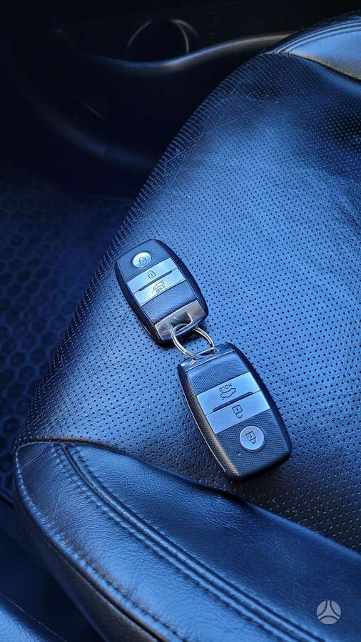 Kia Carens 2015 — фото 23