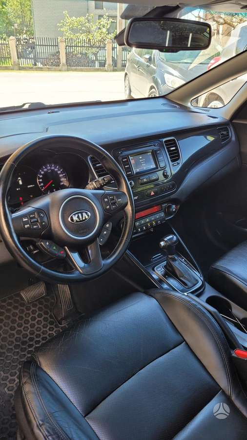 Kia Carens 2015 — фото 7