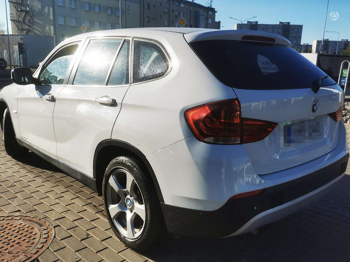 BMW X1 2012 — фото 6