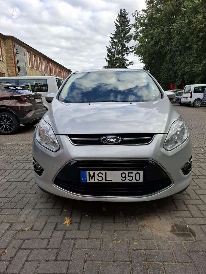Ford C-MAX 2015 — rear view