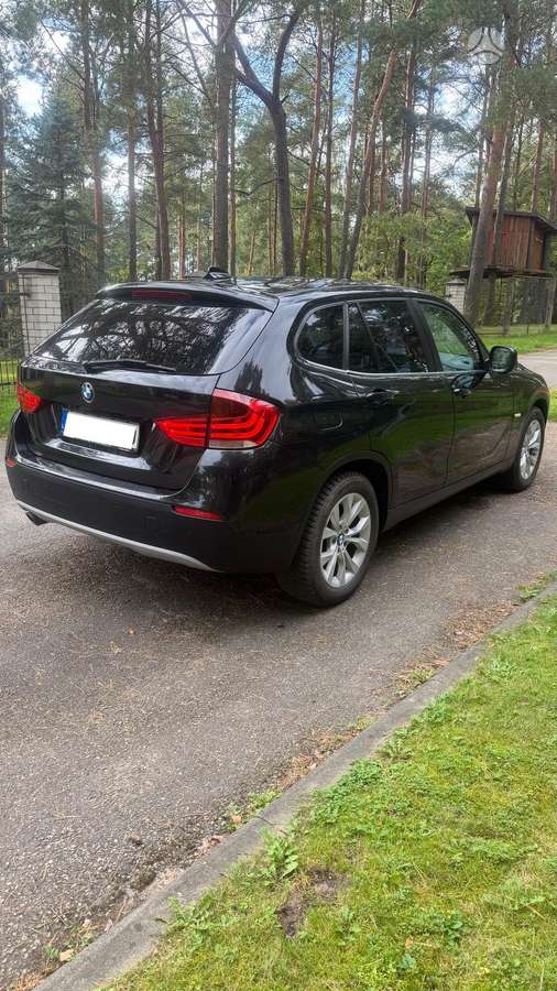 BMW X1 2011 — photo 5