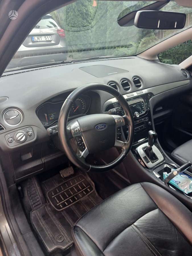 Ford S-MAX 2012 — engine 2000 cm³, 241 HP (177kW)