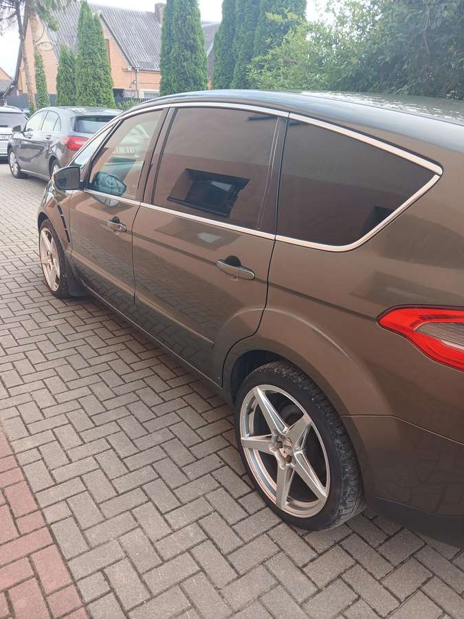 Ford S-MAX 2012 — photo 7