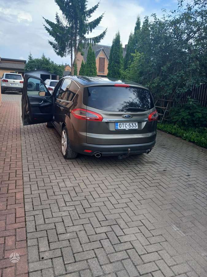 Ford S-MAX 2012 — photo 8