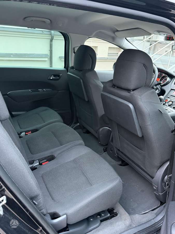 Peugeot 5008 2013 — photo 10