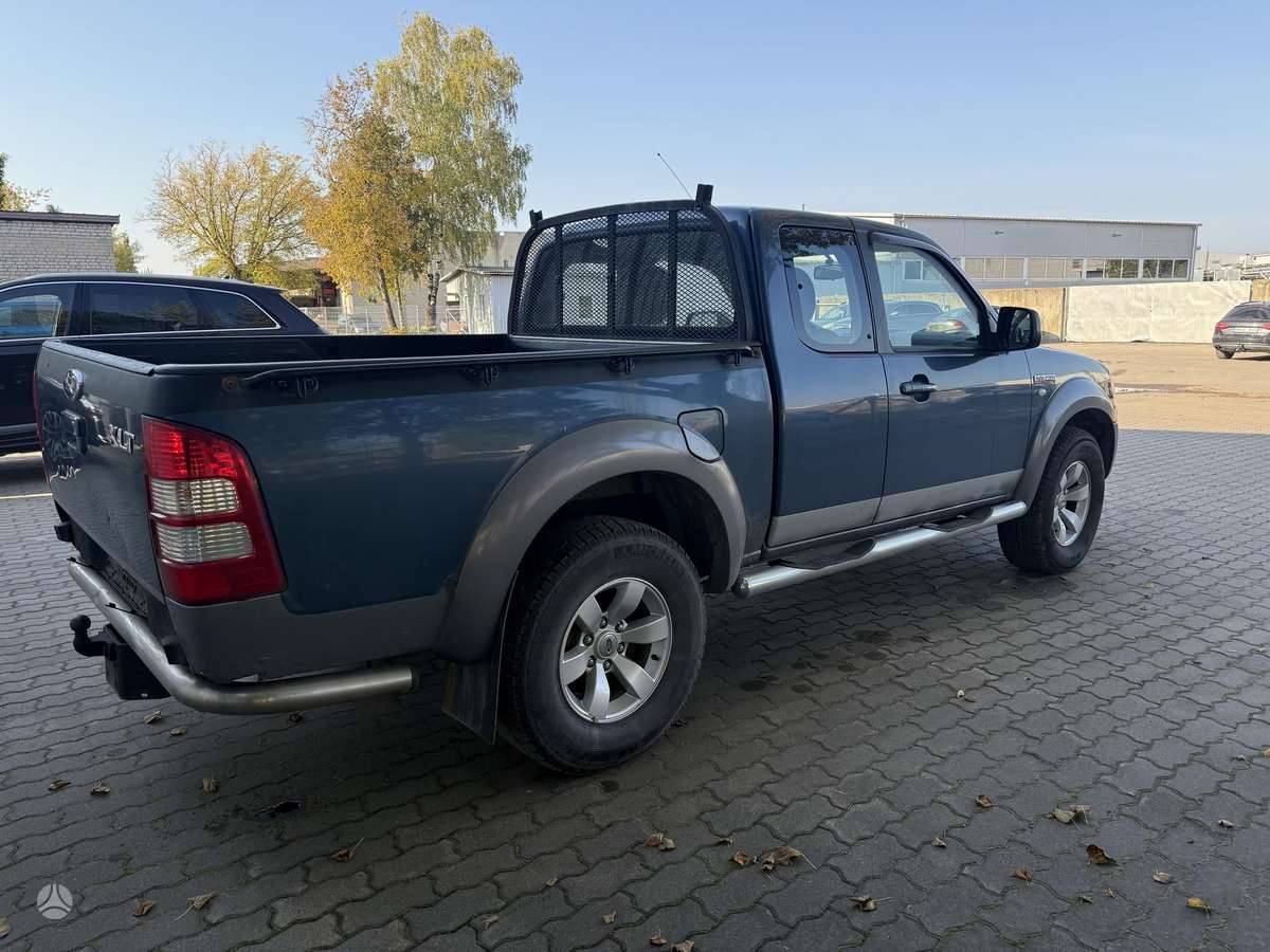 Ford Ranger 2007 — interior
