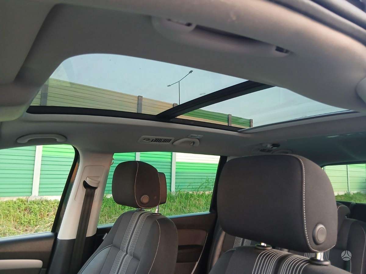 Volkswagen Sharan 2012 — photo 9