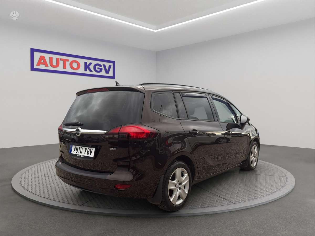 Opel Zafira 2012 — photo 5