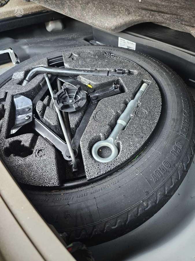 Volvo XC60 2009 — photo 24
