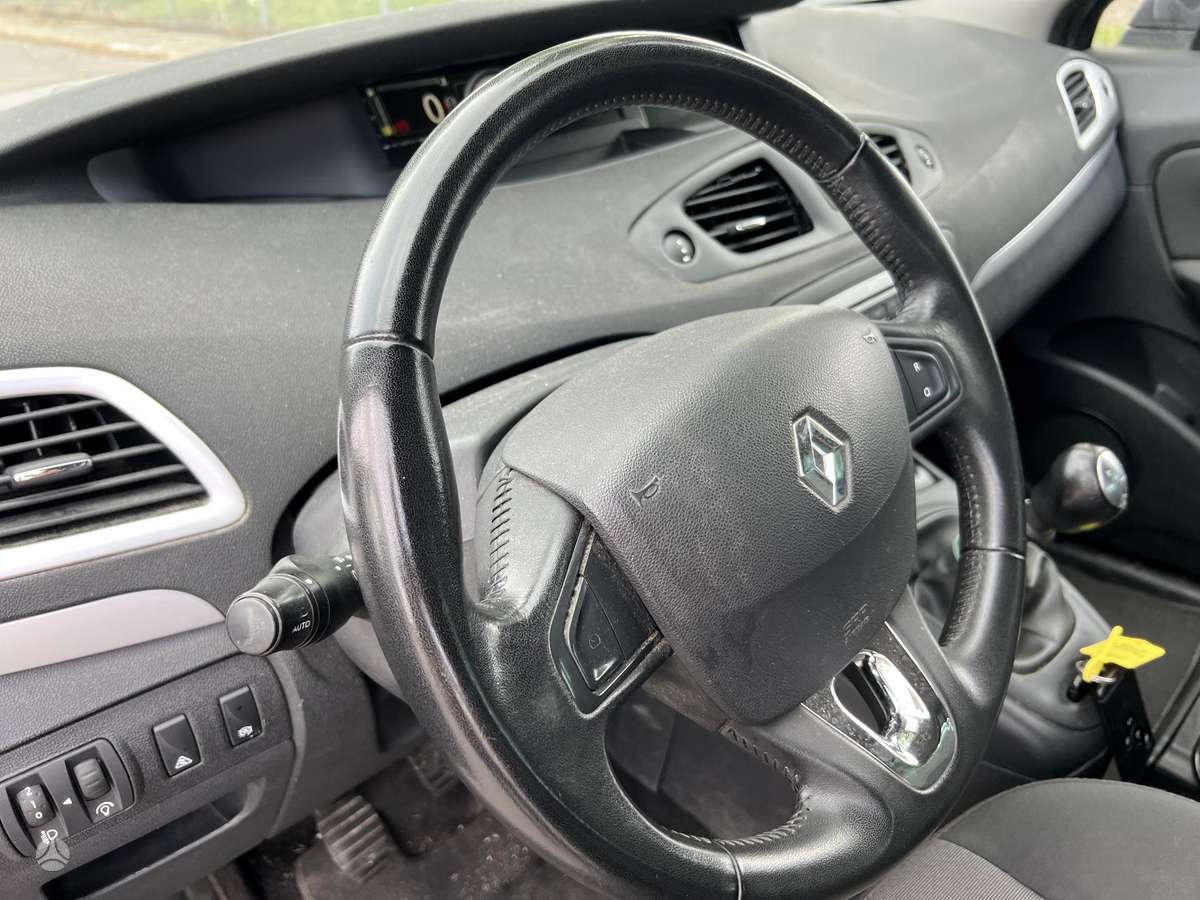 Renault Grand 2014 — photo 7