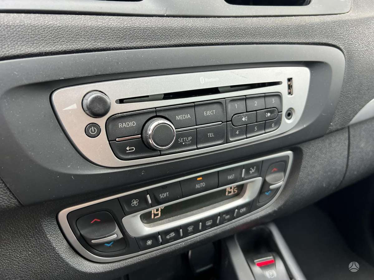 Renault Grand 2014 — photo 8