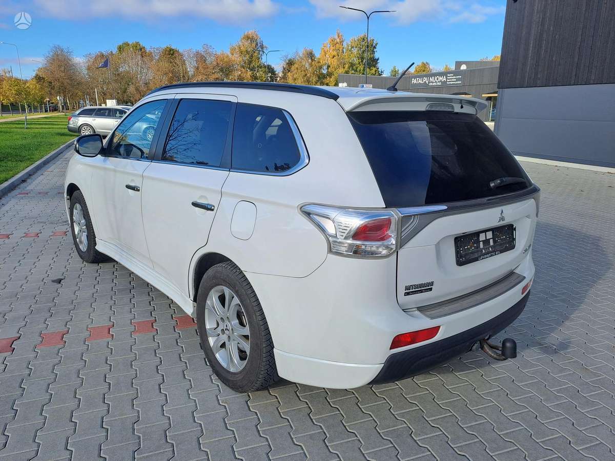 Mitsubishi Outlander 2013 — двигун 2268 cm³, 150 HP (110kW)