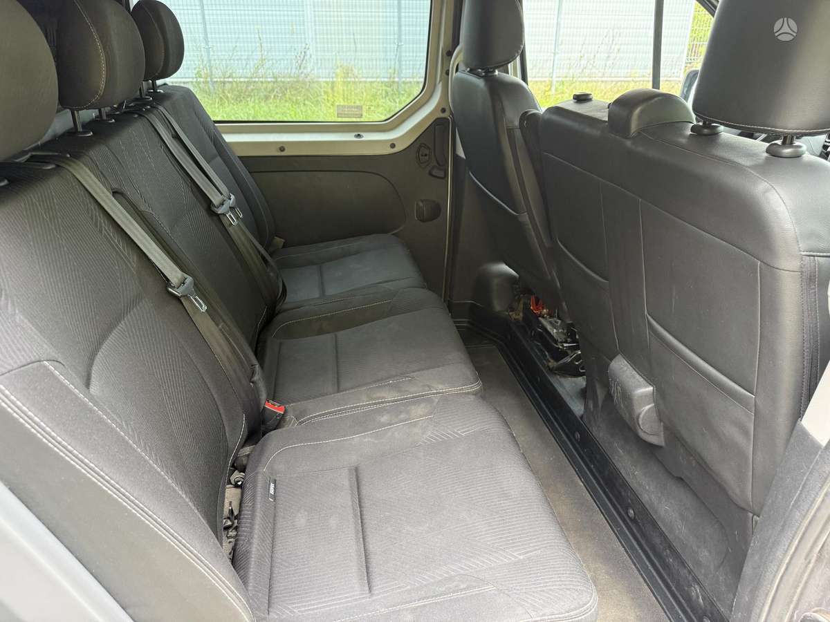 Renault Trafic 2015 — фото 11