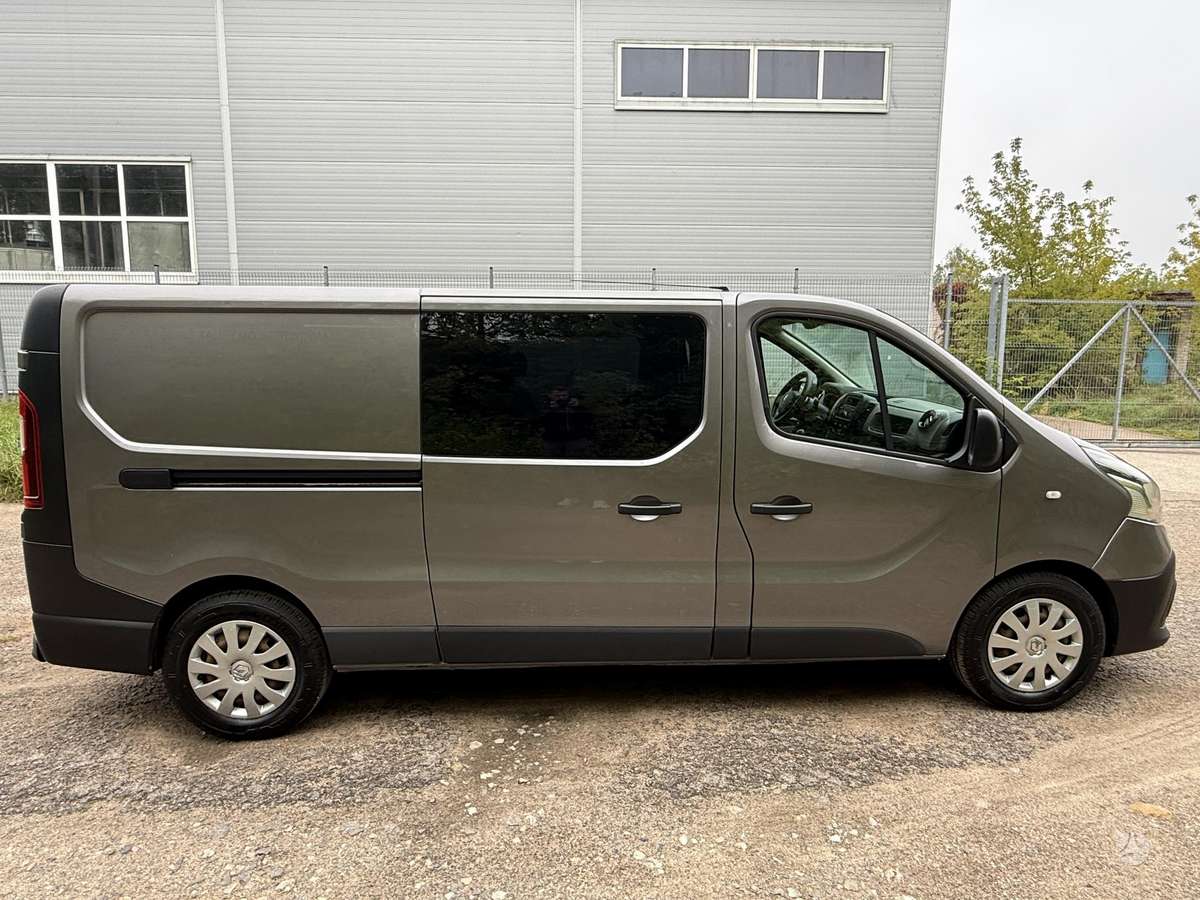Renault Trafic 2015 — двигун 1600 cm³, 116 HP (85kW)