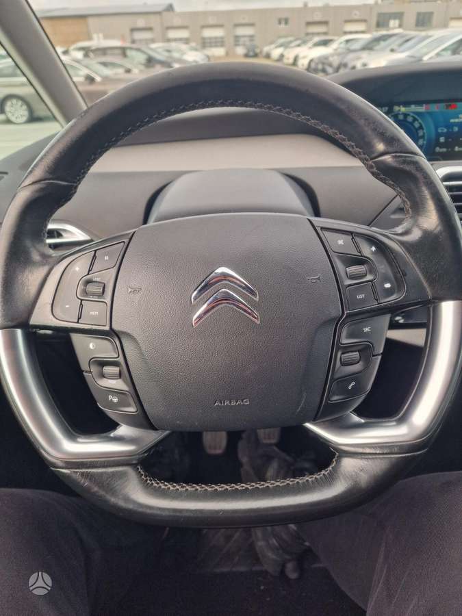 Citroen Grand 2014 — photo 18