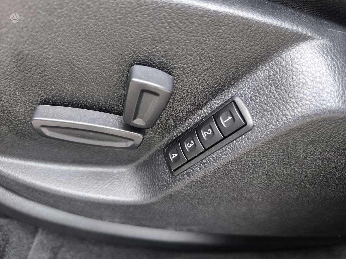 Ford Galaxy 2011 — фото 29