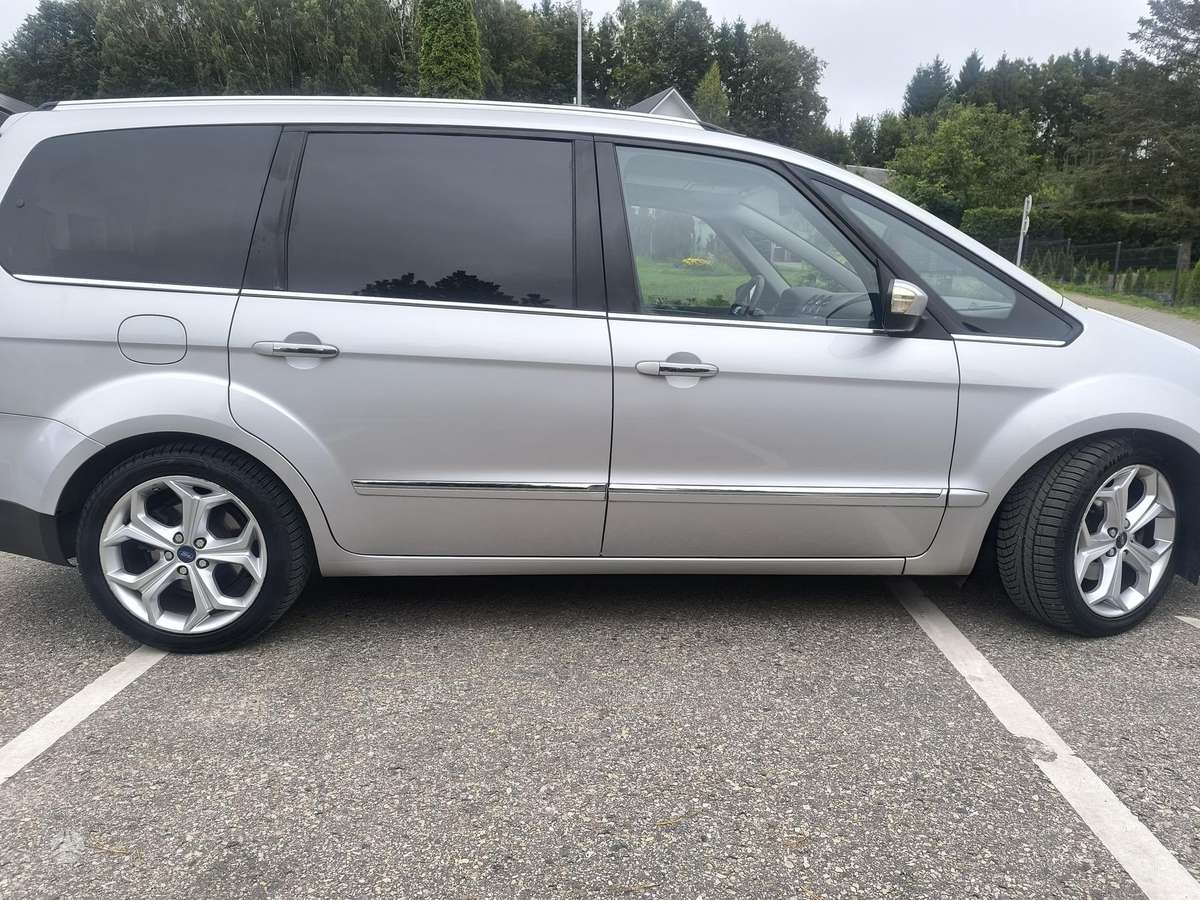 Ford Galaxy 2011 — двигун 2200 cm³, 200 HP (147kW)