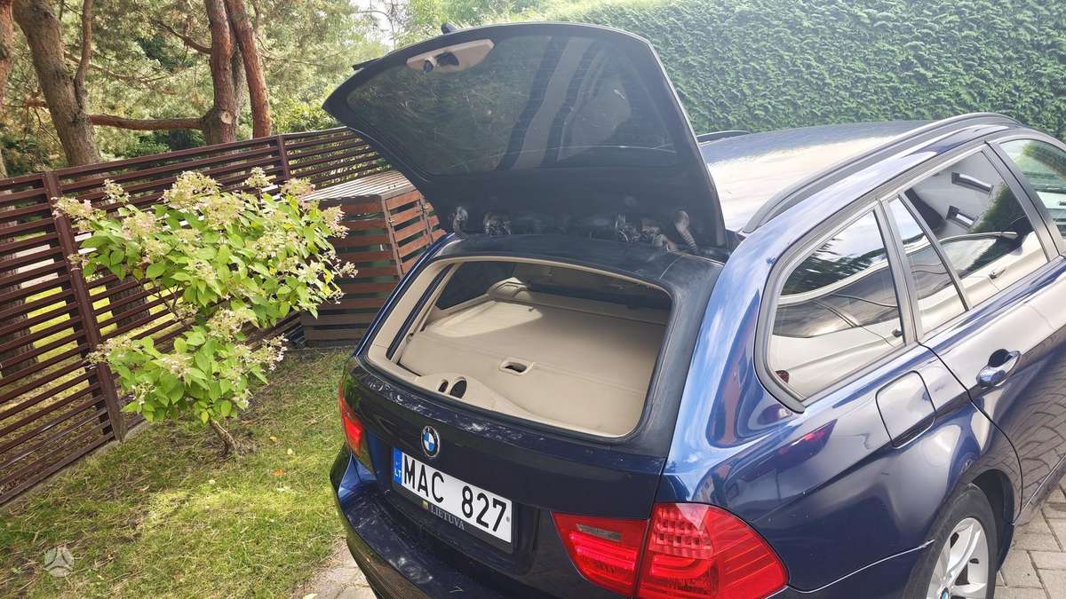 BMW 316 2011 — photo 15