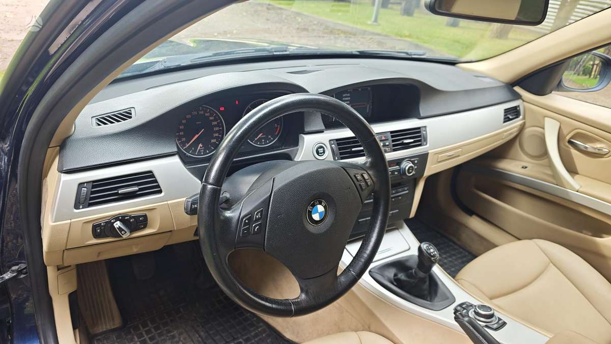 BMW 316 2011 — photo 6