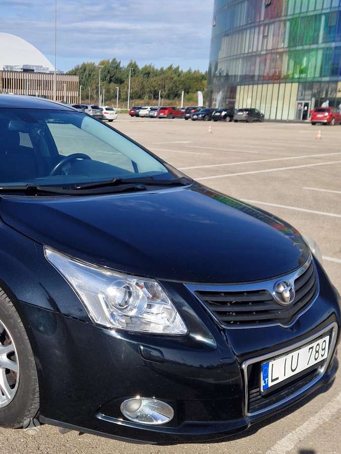 Toyota Avensis 2011 — photo 6