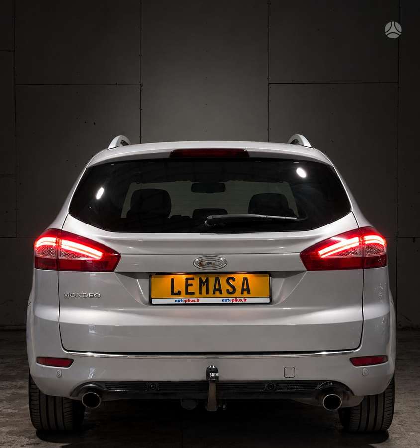Ford Mondeo 2011 — photo 19