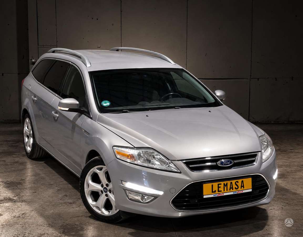 Ford Mondeo 2011 — photo 22